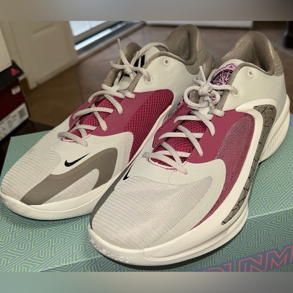 Giannis Freak 4 "Kolossaio" - Picture 3 of 5